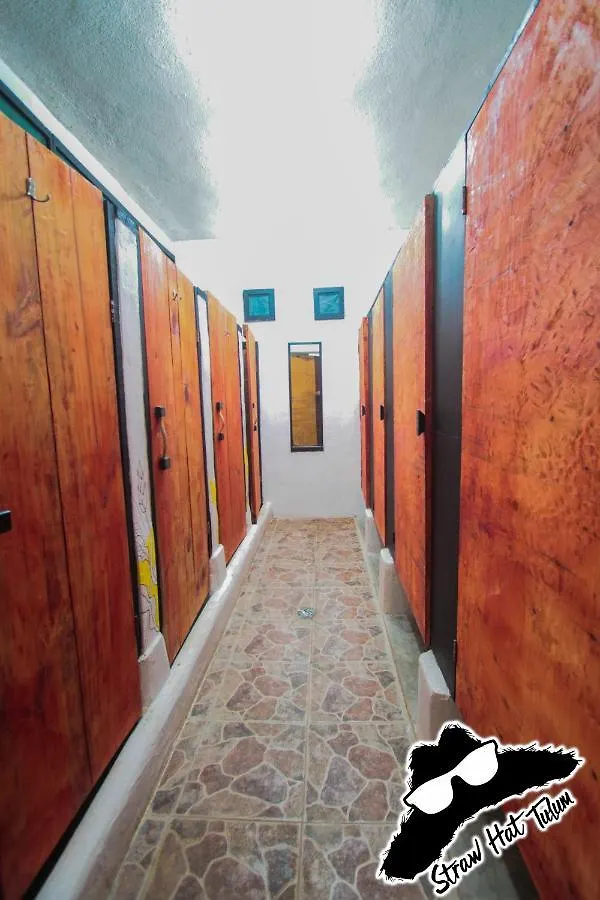 Straw Hat Hostel & Rooftop Bar Tulum